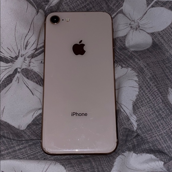 iPhone 8 Rose Gold Unlocked - Picture 2 of 2